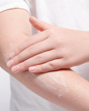 Load image into Gallery viewer, Very Berry Daily Body Cream
