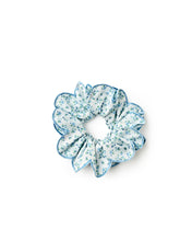 Load image into Gallery viewer, Scallop Print Scrunchie
