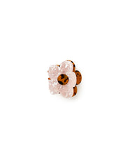 Load image into Gallery viewer, Large Daisy Claw
