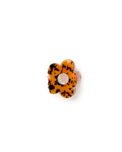 Load image into Gallery viewer, Large Daisy Claw
