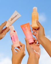 Load image into Gallery viewer, Strawberry Mini Creamy Body Wash
