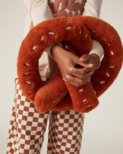 Load image into Gallery viewer, Pretzel Cosy Cuddler
